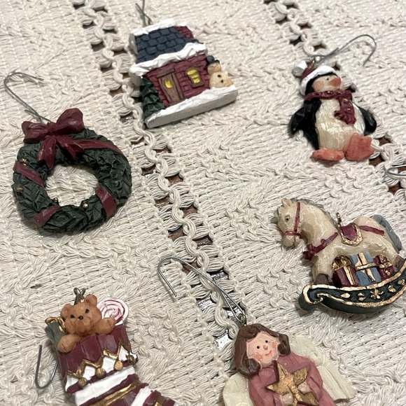 9 Vintage Ceramic Christmas Ornaments - Picture 3 of 6